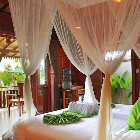 Romantic Deluxe 0Ne-Bedroom Wooden Villa 3 Ubud Exterior foto