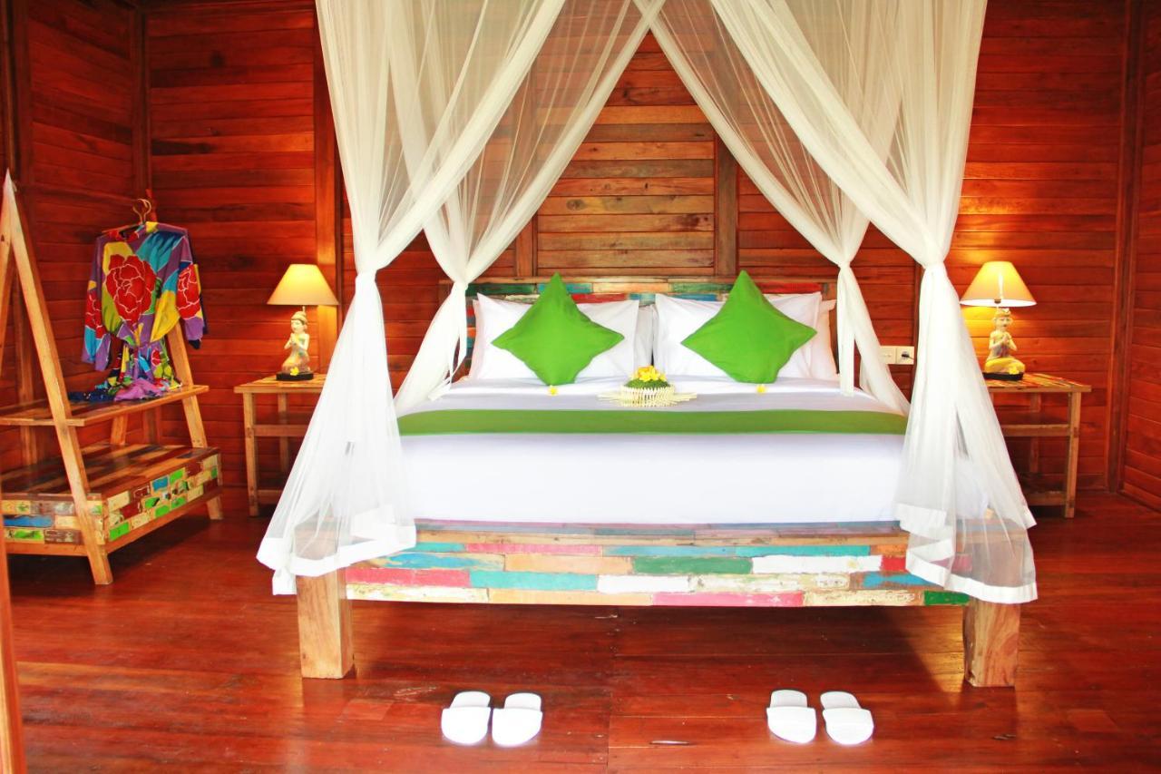 Romantic Deluxe 0Ne-Bedroom Wooden Villa 3 Ubud Exterior foto